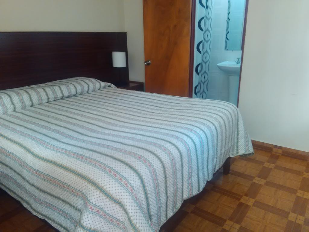 Hostal El Loa Calama Exteriör bild