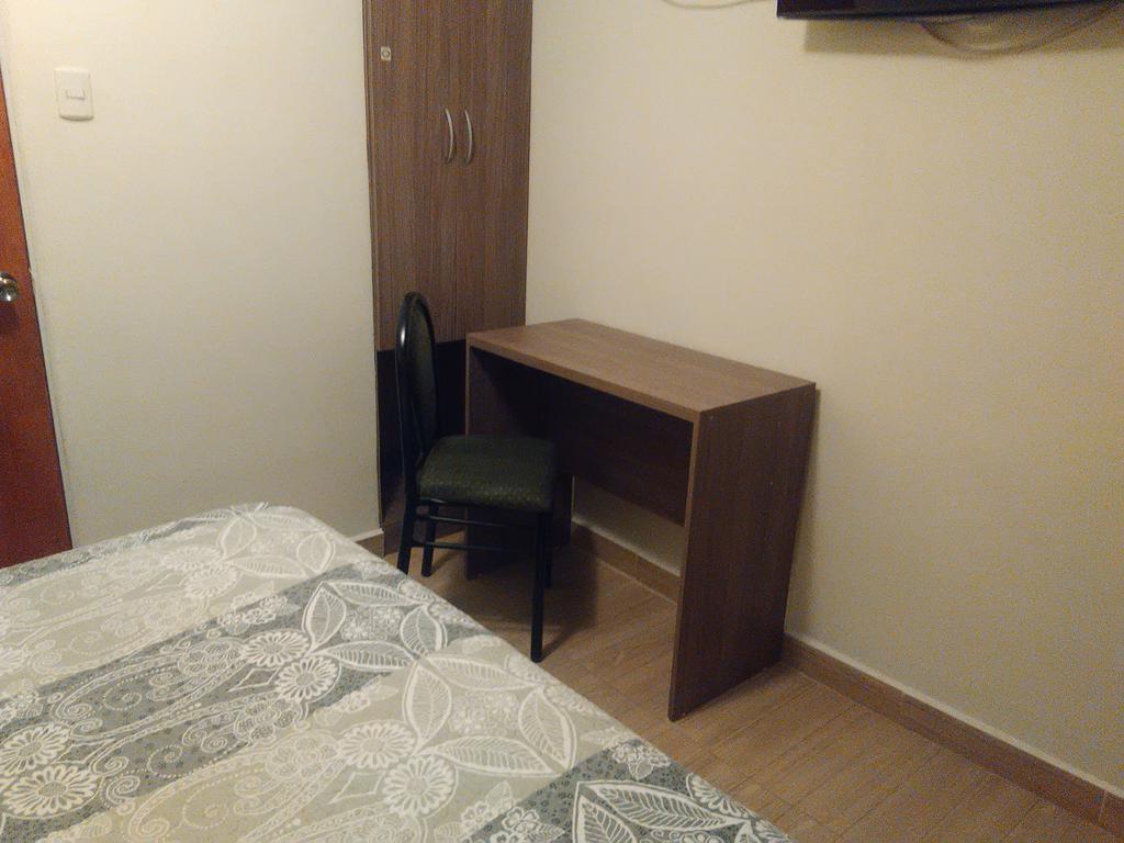 Hostal El Loa Calama Exteriör bild