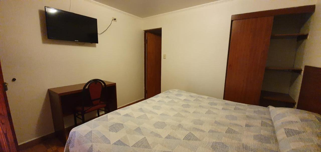 Hostal El Loa Calama Exteriör bild