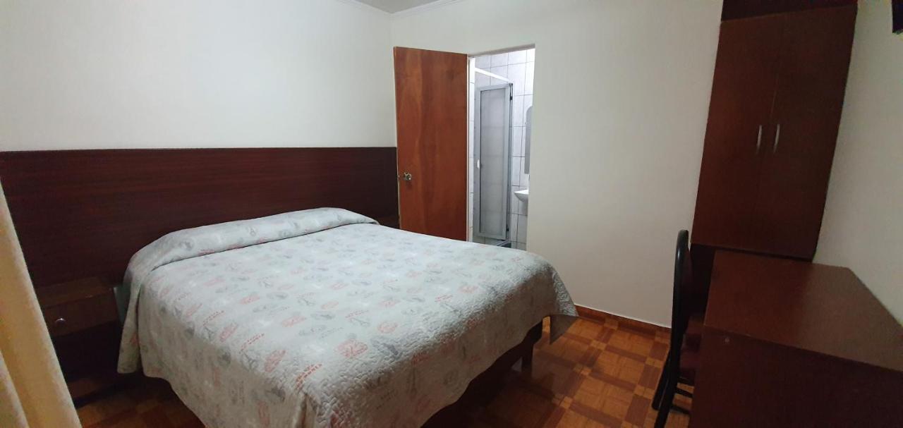 Hostal El Loa Calama Exteriör bild