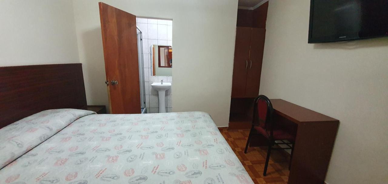 Hostal El Loa Calama Exteriör bild