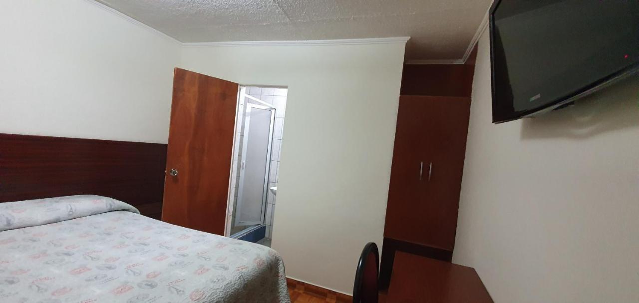 Hostal El Loa Calama Exteriör bild